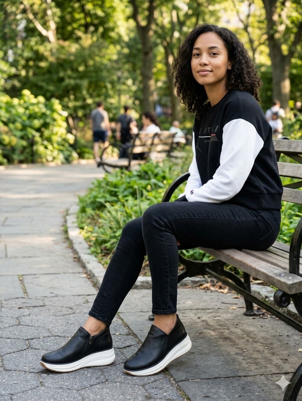 Women's Black Slip-On Leather Casual Loafers